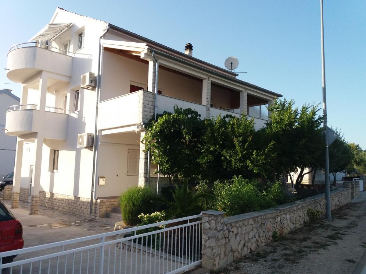Villa Croatia Srima Bagian luar foto